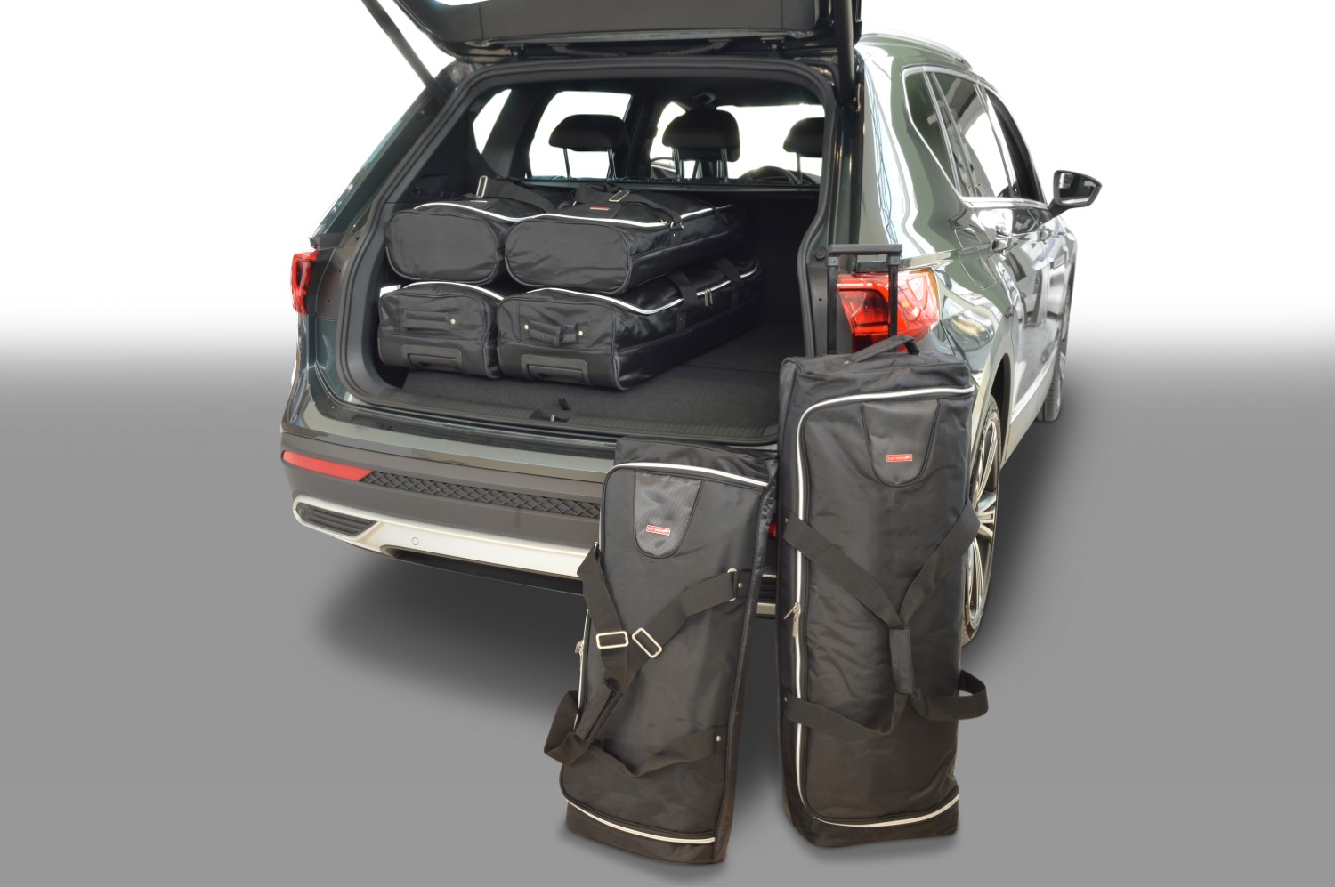 https://www.car-bags.com/images/stories/virtuemart/product/S31101s-seat-tarraco-2019-car-bags-1.jpg