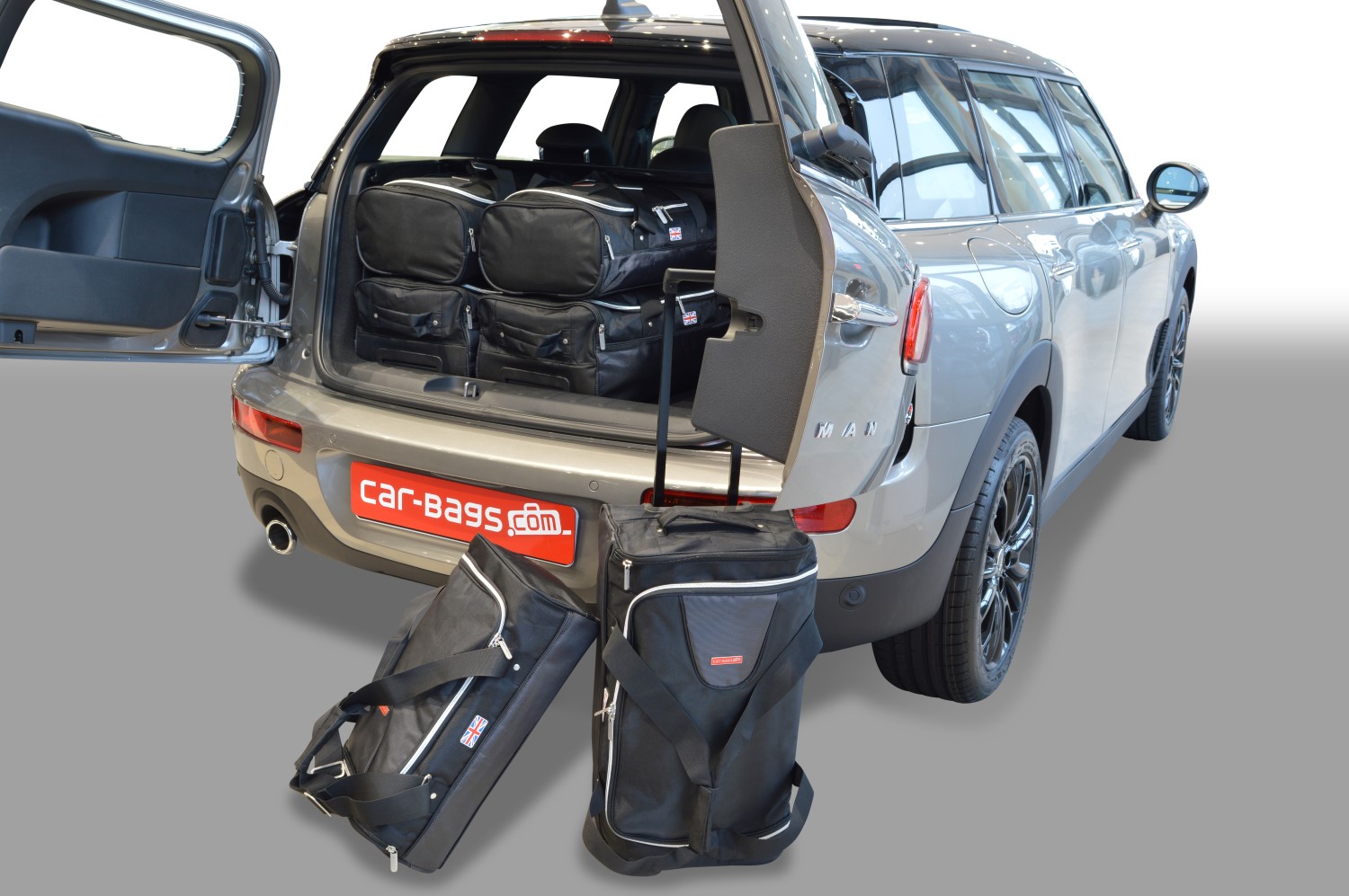 https://www.car-bags.com/images/stories/virtuemart/product/m40601s-mini-clubman-f54-2015-car-bags-1.jpg