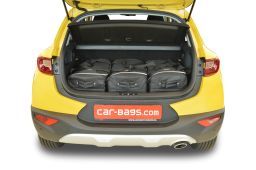Kia Stonic (YB) (adjustable boot floor in highest position) 2017- Car-Bags.com travel bag set (2)