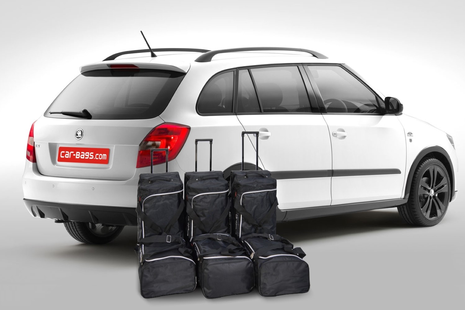 https://www.car-bags.com/images/stories/virtuemart/product/s51101s-skoda-fabia-2-5j-combi-2007-2014-car-bags-1.jpg